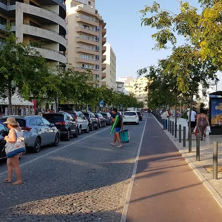 Rocha Beachside Apartamento Portimão